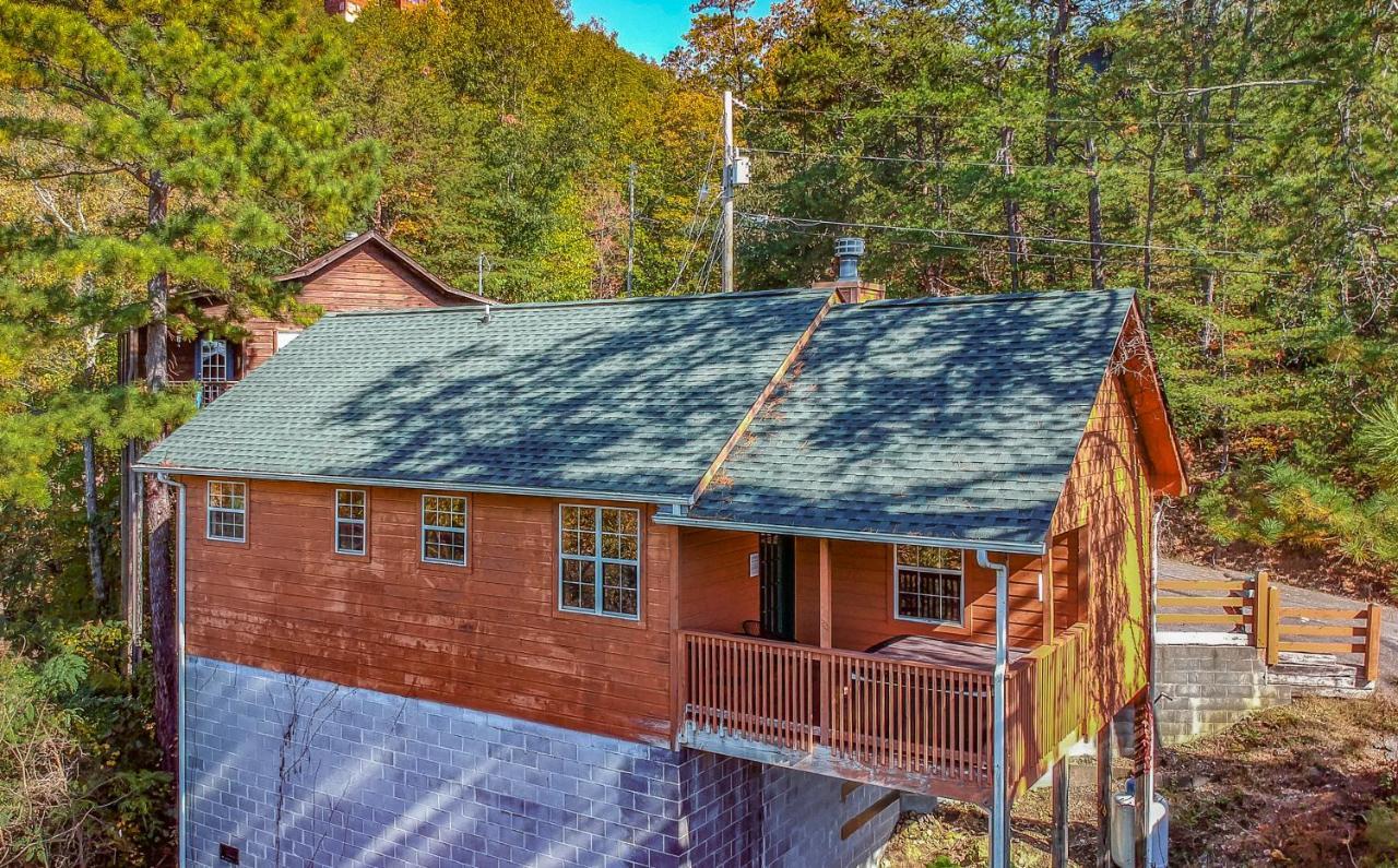 Ladybug Resort Romantic Cabin With Mountain Views, Game Room, Close To Dollywood เซอเวียร์วีล ภายนอก รูปภาพ